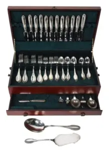 OUR ANTIQUES... YOUR ANECDOTES — image 1