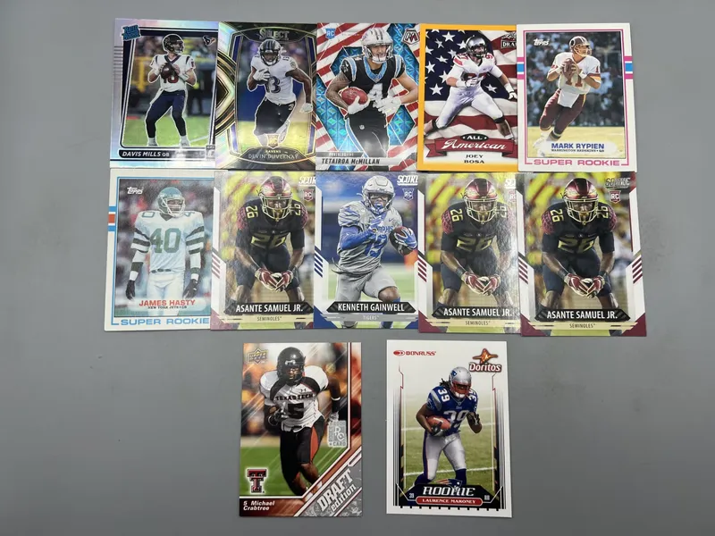 (12) Assorted Football Cards W/ Stars from auction in Greenville, Ohio — image 43