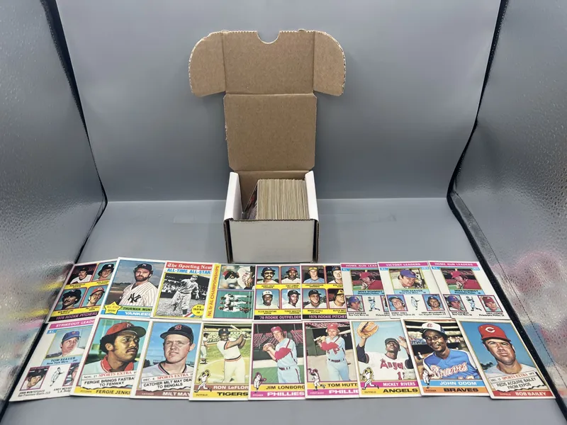 (140+) 1976 Topps Baseball Cards W/ Some Stars - Varying Conditions from auction in Greenville, Ohio — image 22