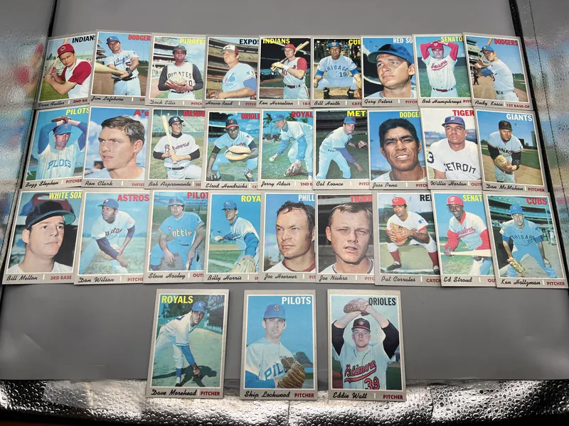 (30) 1970 Topps Baseball Cards - Varying Conditions from auction in Greenville, Ohio — image 5