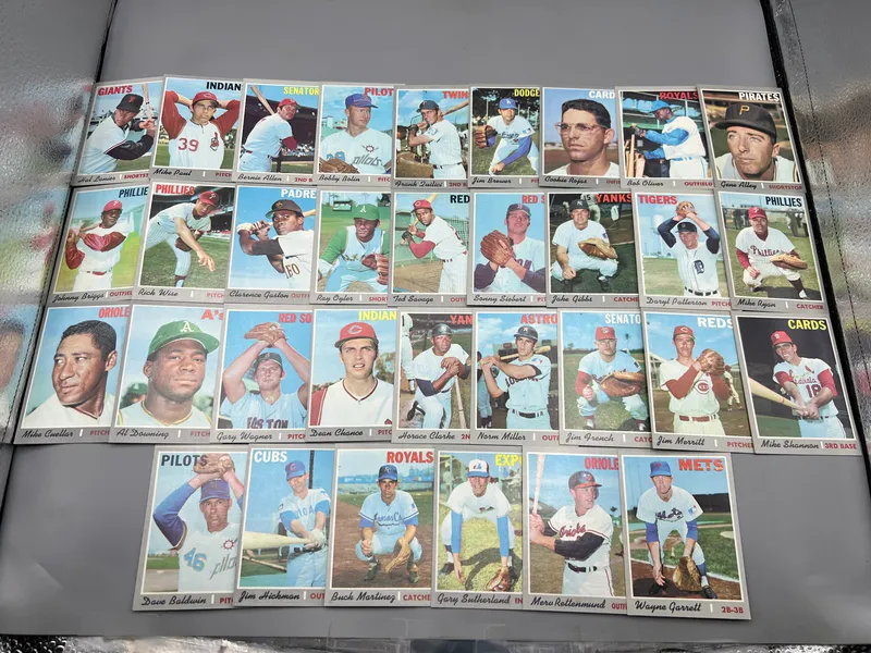 (33) 1970 Topps Baseball Cards - Varying Conditions from auction in Greenville, Ohio — image 20