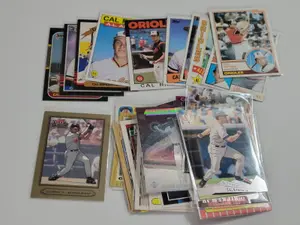 Lot of (30) Different Cal Ripken Jr Baseball Cards