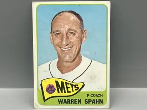 1965 Topps #205 Warren Spahn (HOF) / Mets