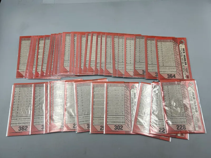 (38) 1989 Bowman Baseball Blank Front Error Cards from auction in Greenville, Ohio — image 37