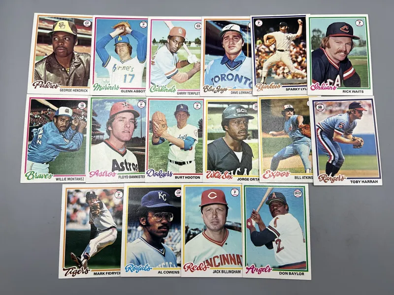 (16) 1978 Topps Baseball Cards - Varying Conditions from auction in Greenville, Ohio — image 37