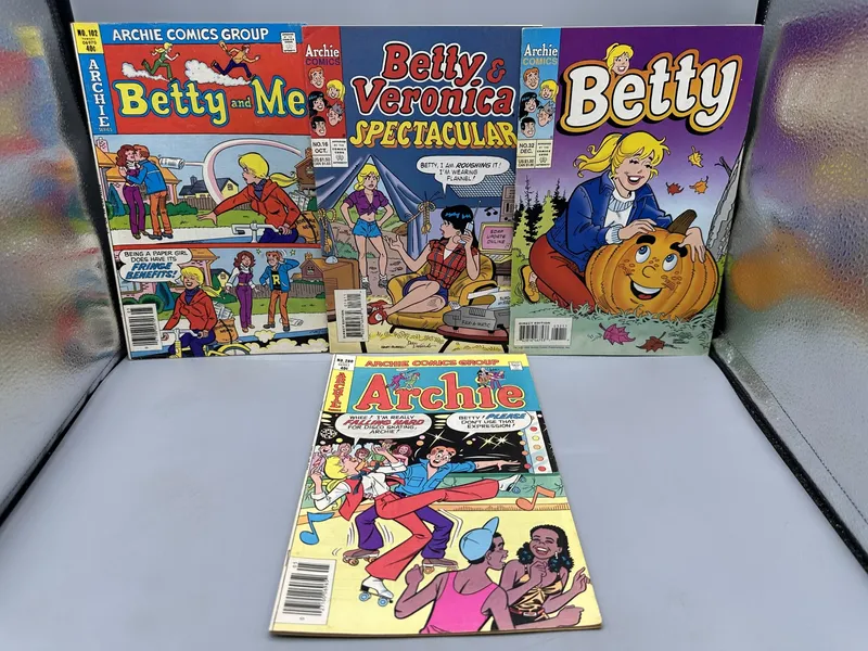 Archie Comics Archie #280, Betty and Me #102, Betty & Veronica Spectacular #16, and Betty #32 (1979-1995) - Art by Dan DeCarlo and Stan Goldberg from auction in Greenville, Ohio — image 21