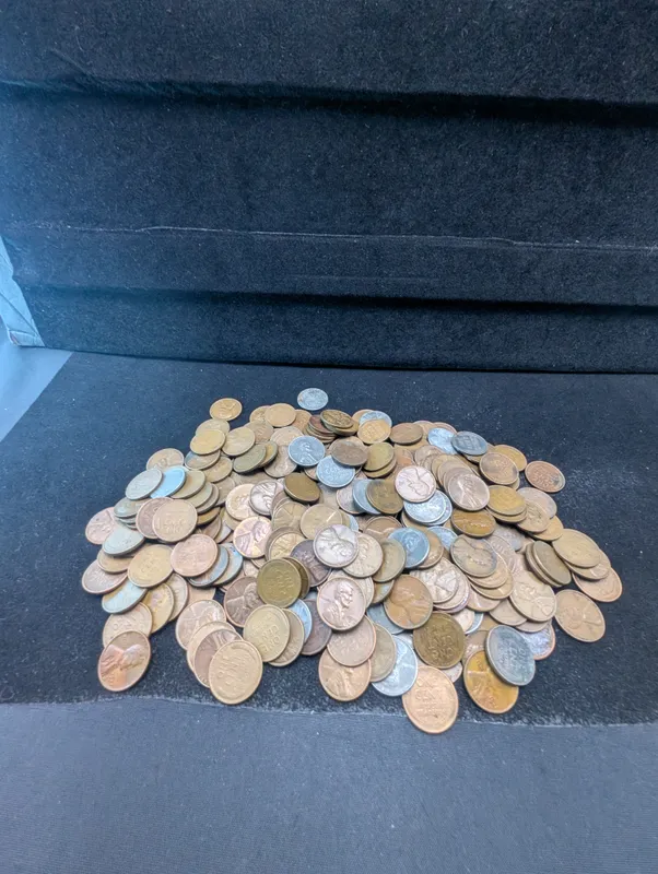 (270) Assorted Lincoln Wheat Cents from auction in Greenville, Ohio — image 9