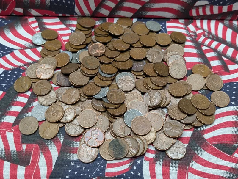 An Assortment of US Lincoln Wheat Cents - Mixed Dates and Mint Marks Including 1943 Wartime Steel Cents from auction in Greenville, Ohio — image 24