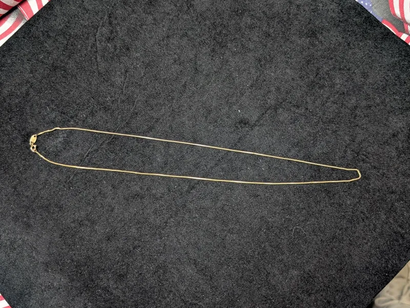 19 Inch Italian .925 Sterling Silver Gold-Plated Box Chain Necklace - 1.4 dwt from auction in Greenville, Ohio — image 28