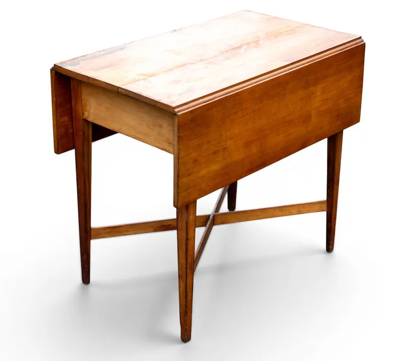 Early Hepplewhite Pembroke Drop-Leaf Table from auction in York, Pennsylvania — image 13