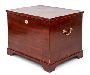 Mahogany Felt-Lined Storage Chest