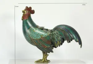 August Premier Antique & Collectibles — image 1