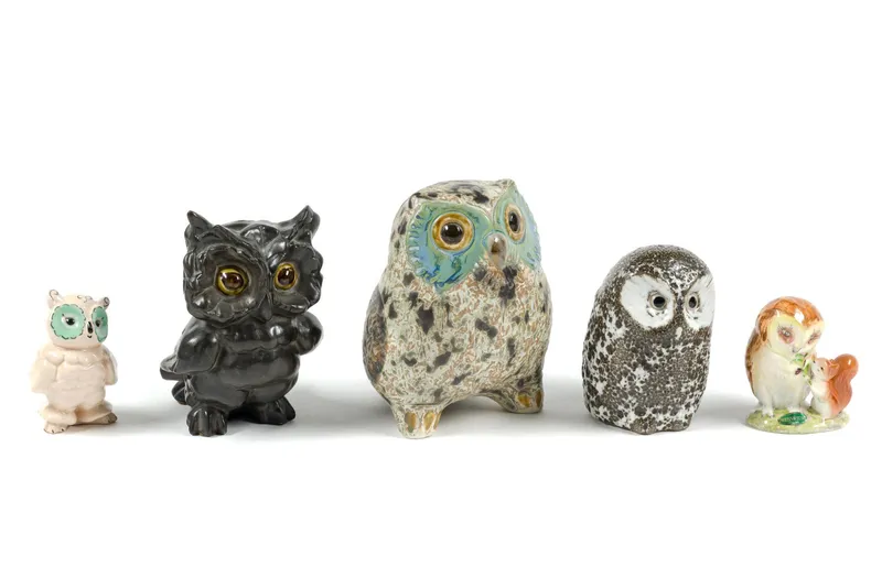 5 Ceramic Owls Incl. Lladro & Pigeon Forge Pottery from auction in Harrisburg, Pennsylvania — image 42