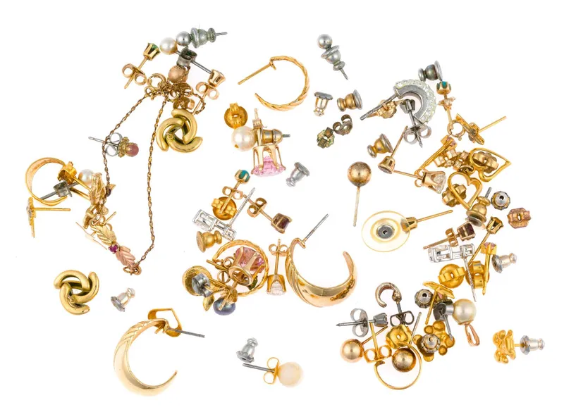 Earrings Incl. 14K Gold from auction in Harrisburg, Pennsylvania — image 22