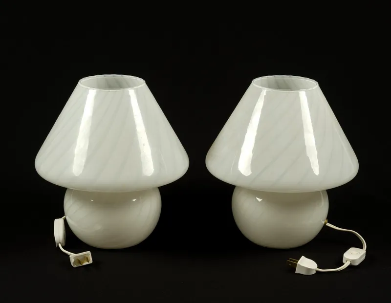 Vintage Murano Art Glass Mushroom Lamps from auction in Harrisburg, Pennsylvania — image 33