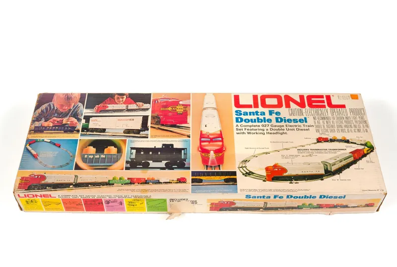 Lionel Santa Fe Double Diesel Train Set from auction in Harrisburg, Pennsylvania — image 17