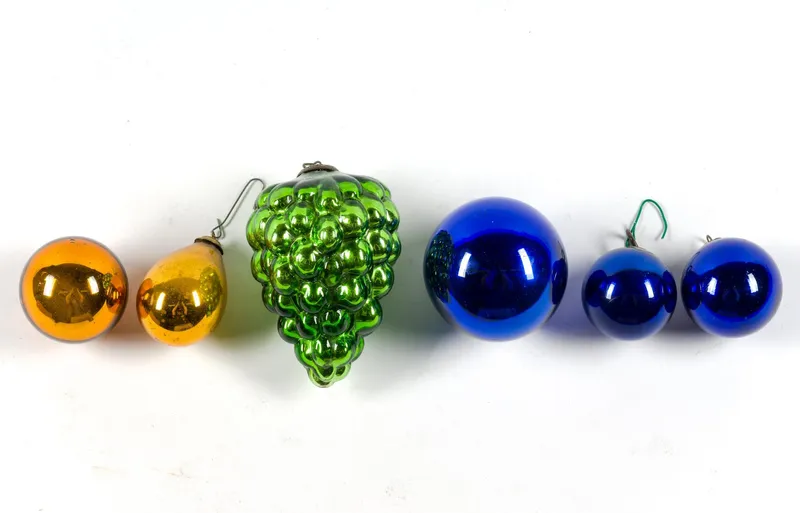 6 Antique Kugel Mercury Glass Ornaments from auction in Harrisburg, Pennsylvania — image 17