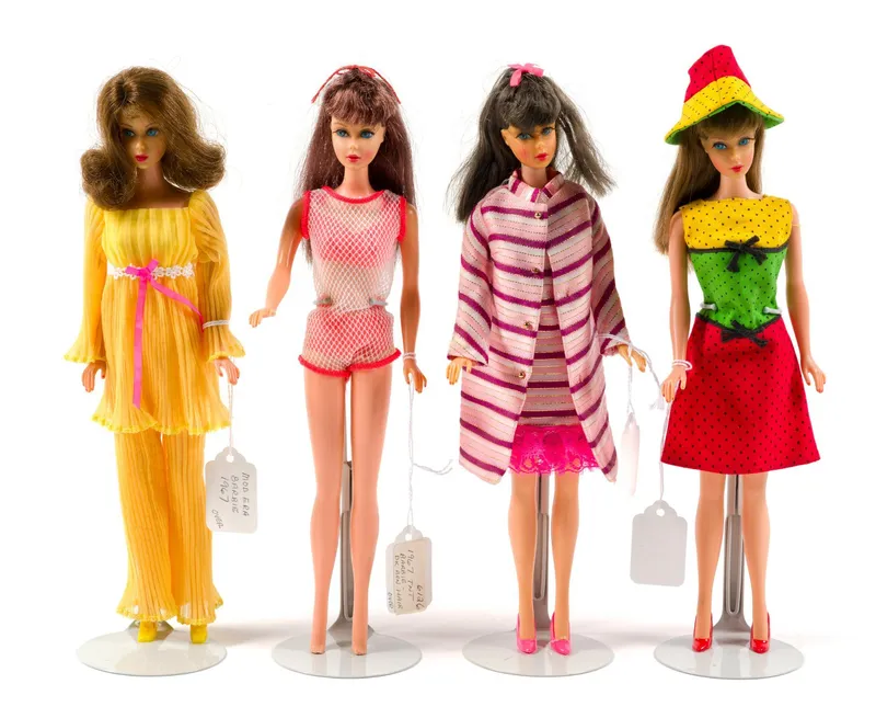 4 Modern Era Barbies from auction in Harrisburg, Pennsylvania — image 26