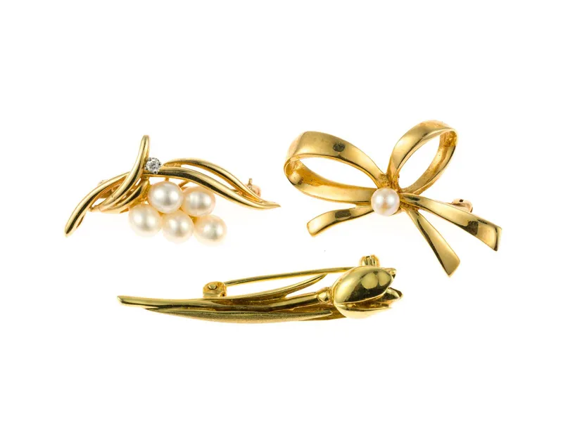 Three 14K Gold Brooches from auction in Harrisburg, Pennsylvania — image 19