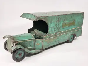 8/8 Pressed Steel Toy Truck Auction — image 1