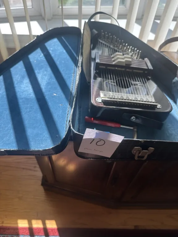 Vintage Autoharp with Case from auction in Clifford , Pennsylvania — image 7
