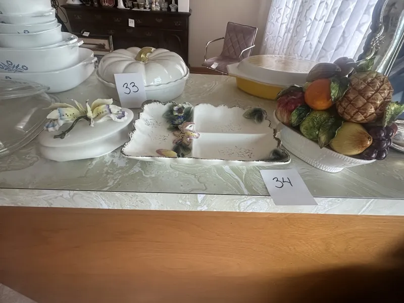 Vintage Floral & Fruit Serveware Trio from auction in Clifford , Pennsylvania — image 35