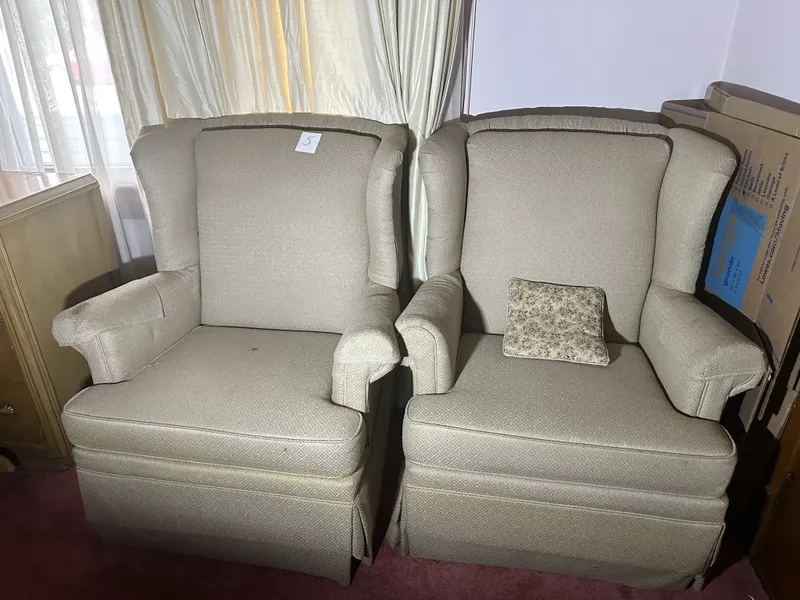 Pair of Upholstered Wing Back Chairs from auction in Clifford , Pennsylvania — image 2