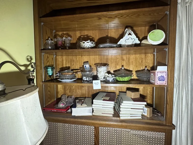 Contents of Bookshelf from auction in Clifford , Pennsylvania — image 41
