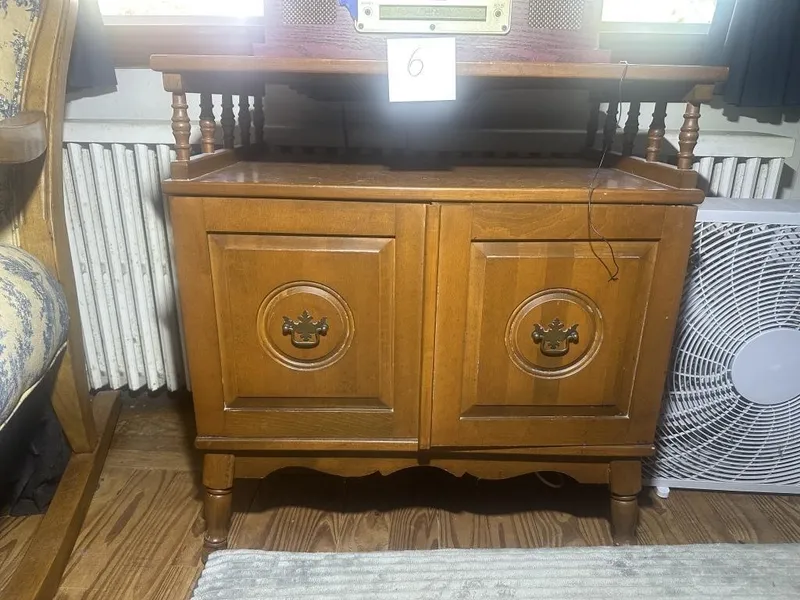 Colonial Revival Wood Record Cabinet from auction in Clifford , Pennsylvania — image 4