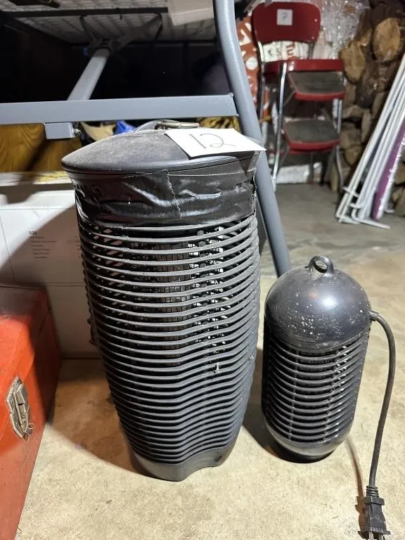 Bug Zappers from auction in Clifford , Pennsylvania — image 11
