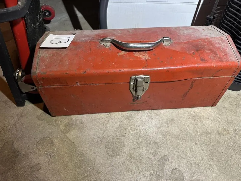 Metal Toolbox w Contents from auction in Clifford , Pennsylvania — image 12