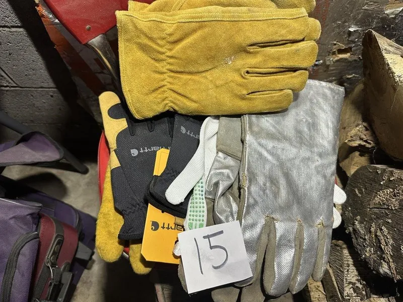 Lot of Work Gloves from auction in Clifford , Pennsylvania — image 14