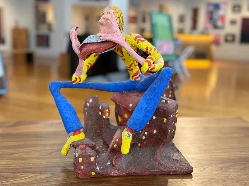 Fine Art & Sculpture — image 1
