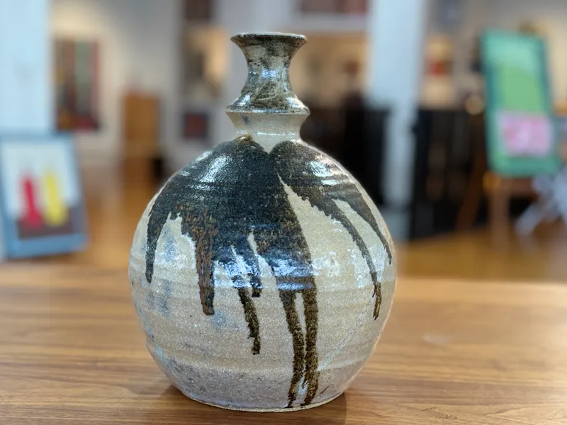 STUDIO POTTERY VASE from auction in Salem, Oregon — image 7