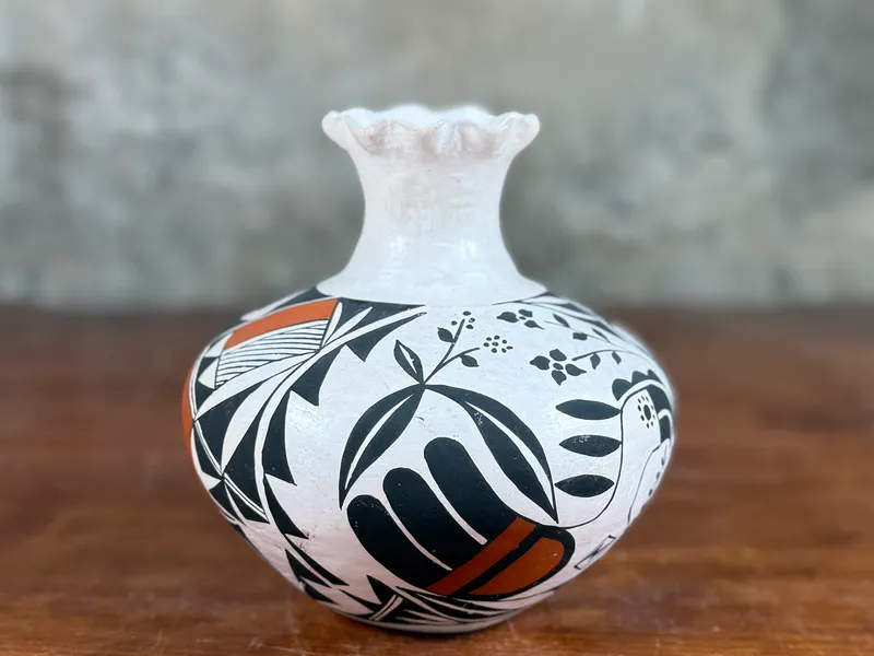 THERESA GARCIA, ACOMA POT from auction in Salem, Oregon — image 22