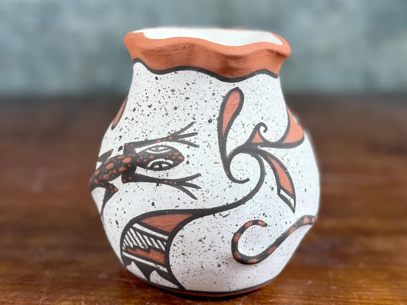 GLORIA HA KATSNIH, ZUNI POT from auction in Salem, Oregon — image 27