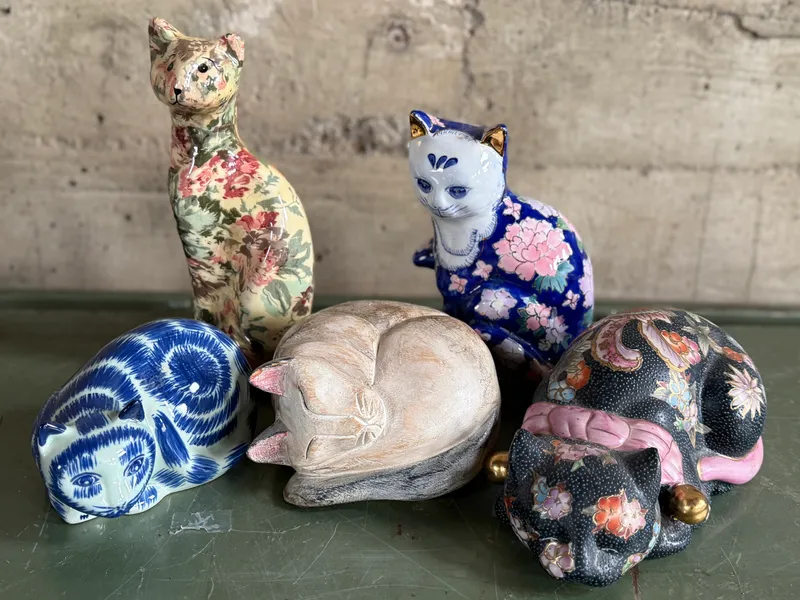CAT SCULPTURE COLLECTION #3 from auction in Salem, Oregon — image 28