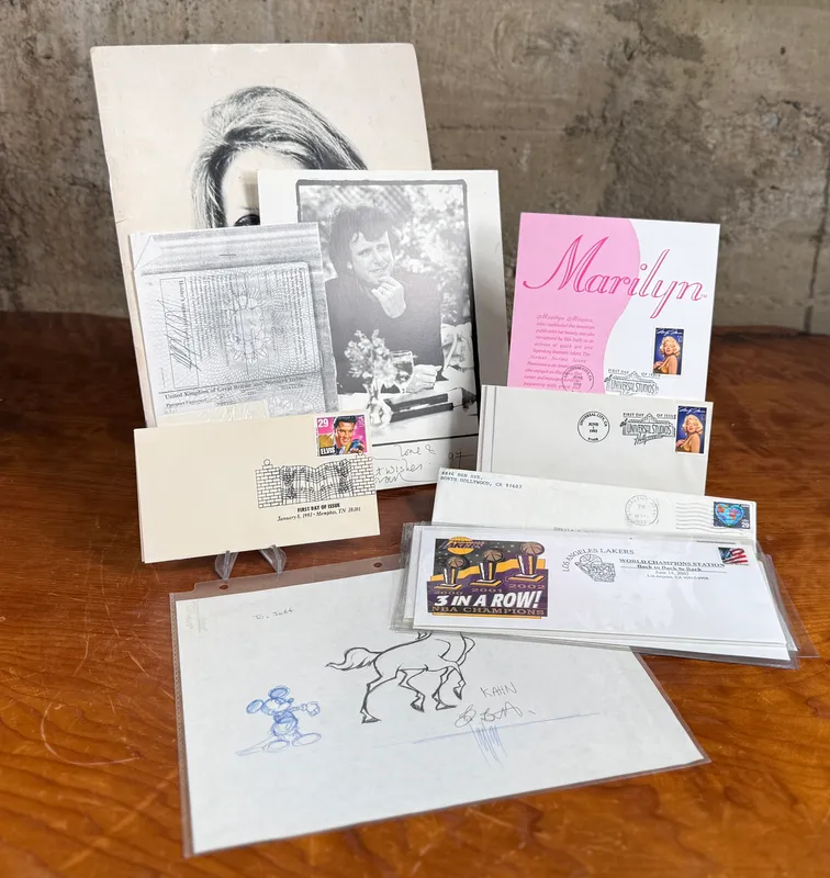 HOLLYWOOD MEMORABILIA COLLECTION from auction in Salem, Oregon — image 29
