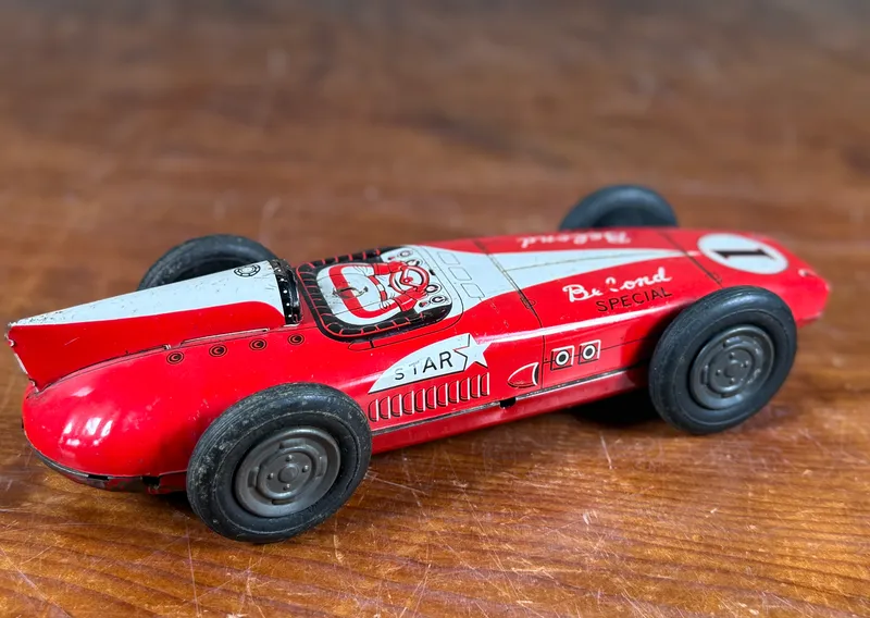 TOYMASTER, BELOND SPECIAL OPEN-WHEEL TIN FRICTION RACE CAR from auction in Salem, Oregon — image 44