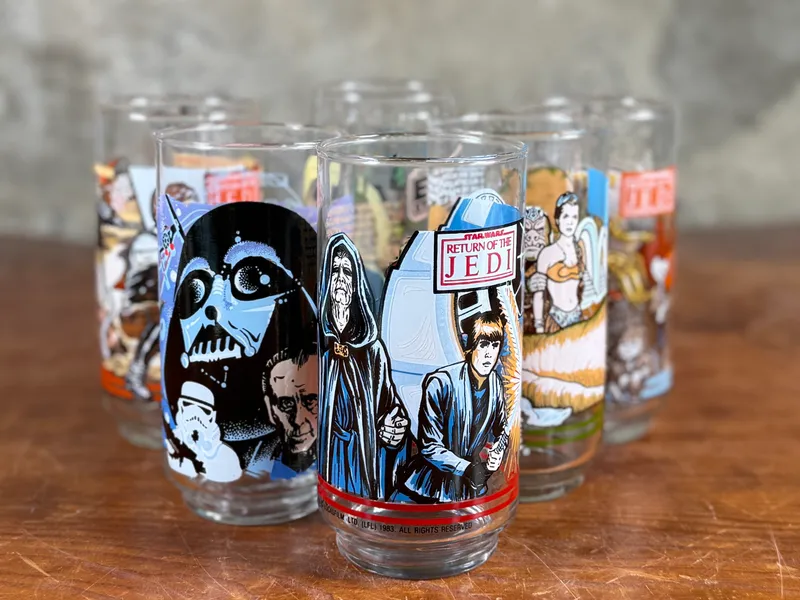 RETURN OF THE JEDI FOR BURGER KING, DRINKING GLASSES from auction in Salem, Oregon — image 48