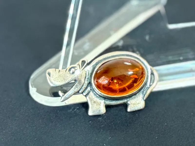 STERLING & AMBER "HIPPO" BROOCH from auction in Salem, Oregon — image 30