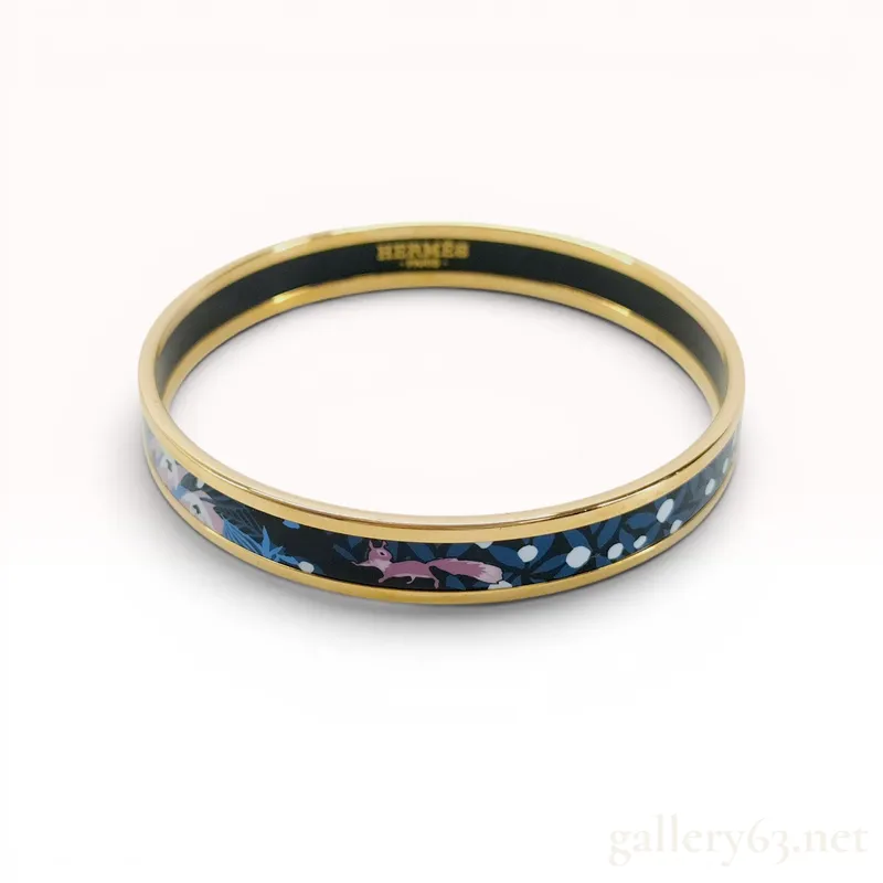 Hermes Gold Plated Enamel Bangle Bracelet in Dans Un Jardin Anglais Pattern from auction in Atlanta, Georgia — image 10