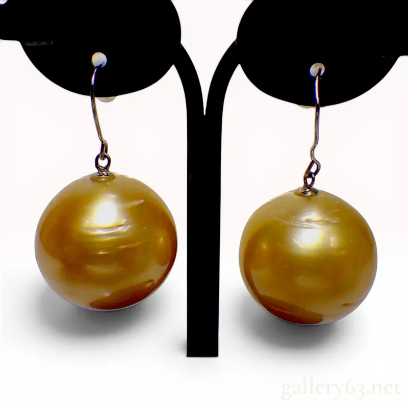 A Pair of Semi-Round Golden Pearl and Pt900 Platinum Earrings from auction in Atlanta, Georgia — image 12