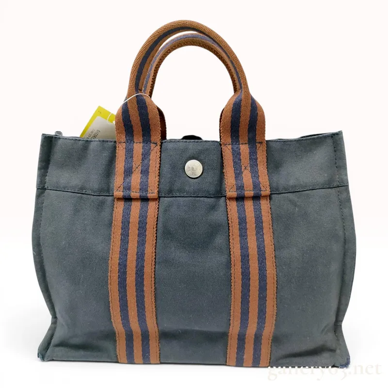 Hermes Fourre-Tout PM Canvas Tote Bag from auction in Atlanta, Georgia — image 34