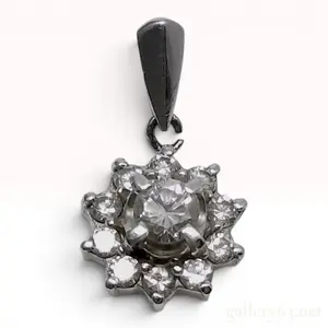 18 Karat White Gold.40ct Diamond Halo Cluster Pendant