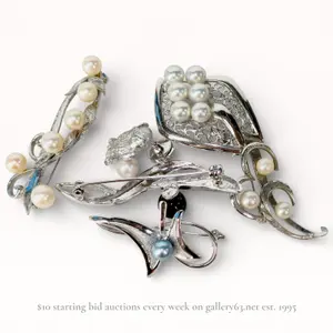 A Group of Six Vintage Sterling Silver and Cultured Pearl Brooches and Pins