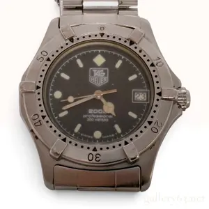TAG Heuer 2000 Series Professional 200M Black Dial Stainless Steel Quartz Wristwatch 33.8 mm