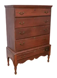 COUNTRY QUEEN ANNE CHEST ON FRAME.