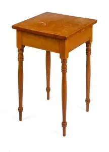 PENNSYLVANIA FEDERAL SPLAY LEG STAND.