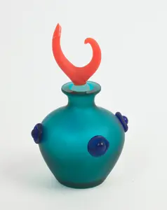ART GLASS PERFUME BOTTLE.